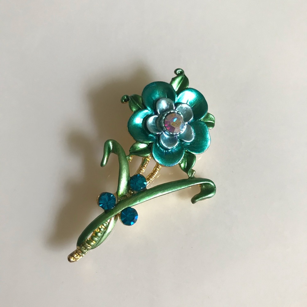 Vintage Crystal and Enamel Flower Brooch Pin